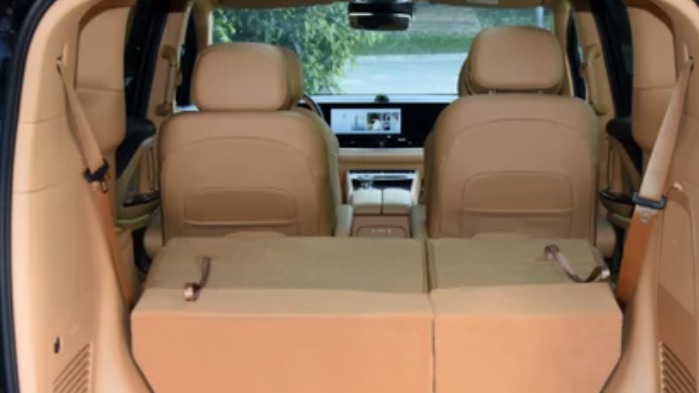 40不惑，中老年人买车怎么选？建议：一步到位，3点符合了再买