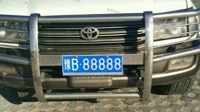 豫B88888：04年花70万买陆巡，如今行驶90万公里，修好再战10年