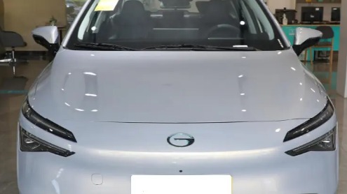 看得见的升级，广汽埃安AION S推出MAX版，它跟竞争对手谁更值得选