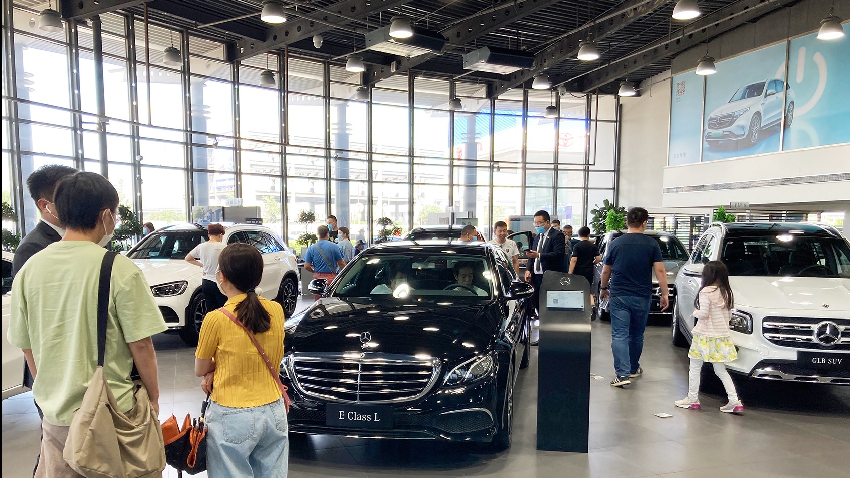 5月豪车市场持续上涨 同比增长18.7%