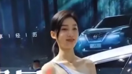 清纯可人超级养眼 劲爆白衣美女车模秀