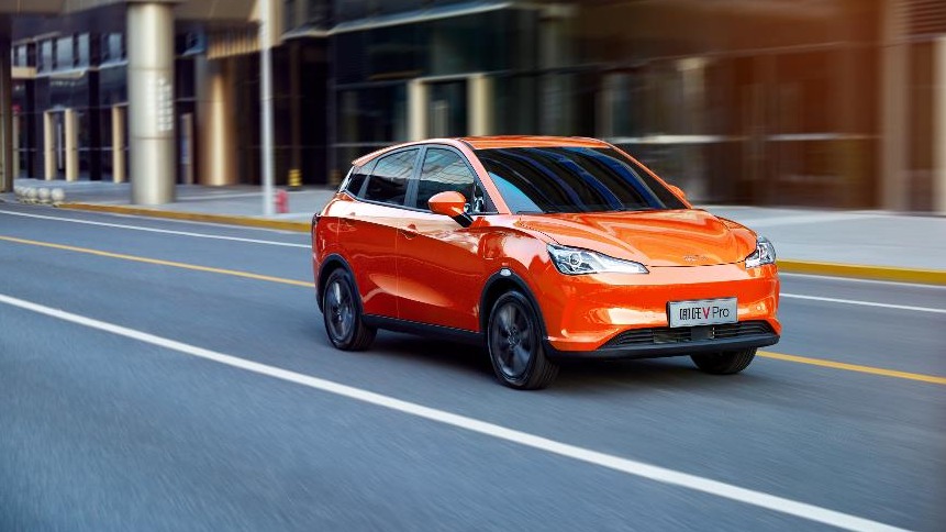 迈入月销万辆行列 哪吒汽车11月交付10013台个人用户占比