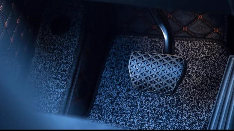 科目三必须会3个踏板配合，弄清这几点，考试随便过！