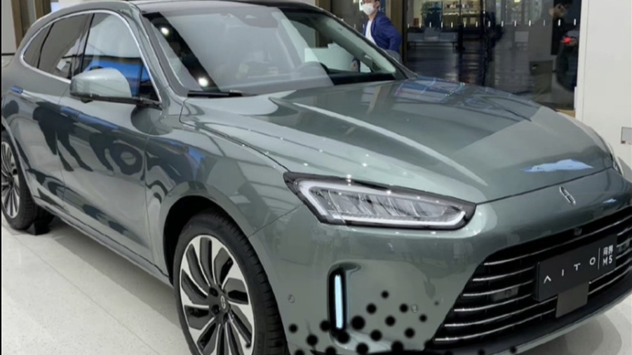 宝马销售跳槽卖华为汽车：怎么可能比宝马好开！