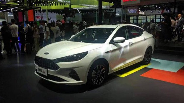 江淮大众携手共行 首款轿车嘉悦A5亮相成都车展