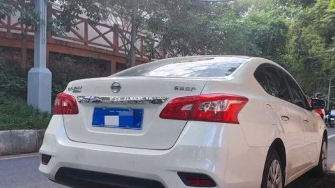 99元租一辆合资车？高速发飘差点吓哭 租车这些坑可别踩！