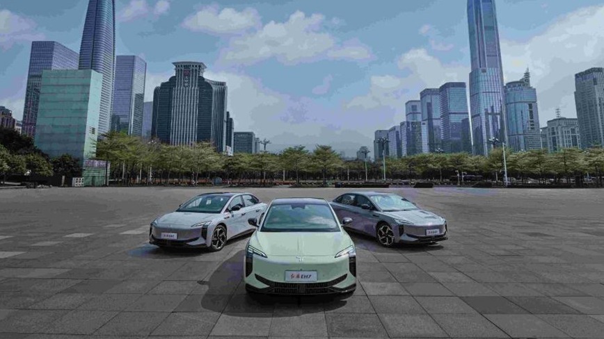 北京车展豪华品牌电动化力作：BBA各带看家技术，红旗上大批新车