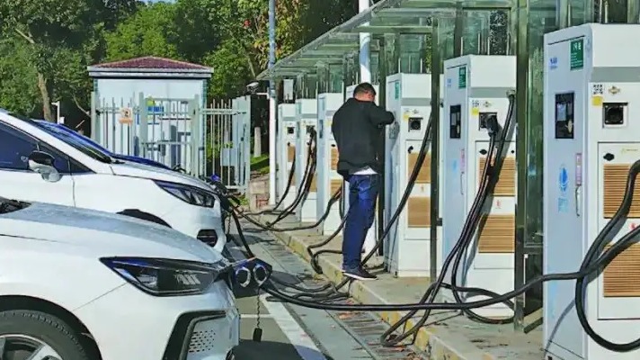 充电桩费用开始上涨，新能源车开始“割韭菜”?