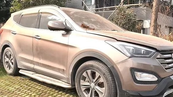 车子彻底没电车门都打不开，如何打开车门搭电，手把手教你开