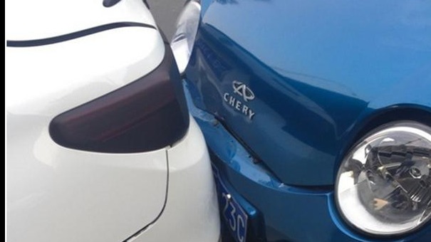 自个把新车蹭了，走保险和自己修哪个更划算？现在知道或也不晚