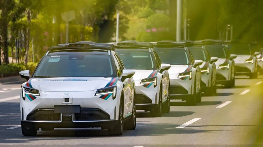 三年亏超16亿元，如祺出行港股递表 奔着自动驾驶去的？