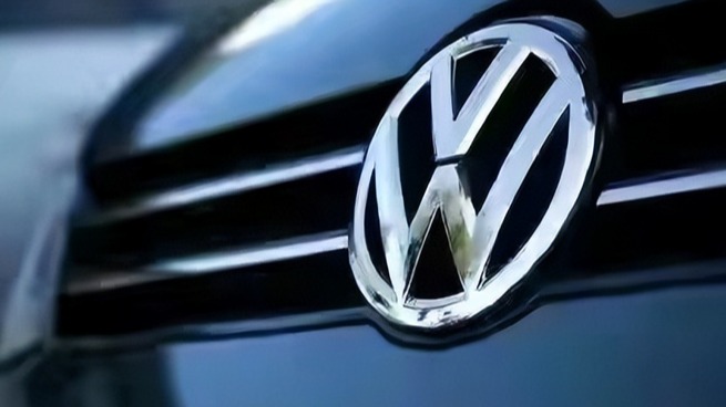 大众中国CEO冯思翰评路线之争：增程“落后”，插混太贵