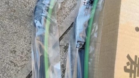 自己动手，给车车换一副雨刮器，经济实惠不被坑！