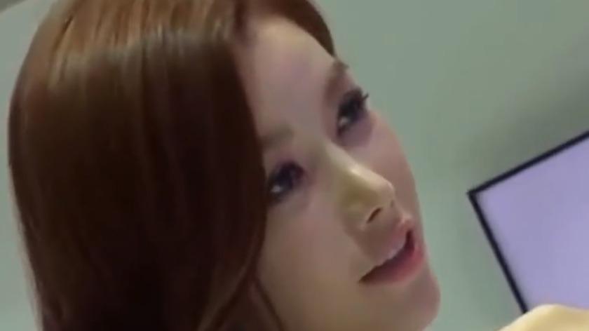 长相甜美身材火辣的美女车模，让人无法抗拒！