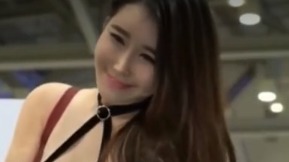 车展性感美女车模 