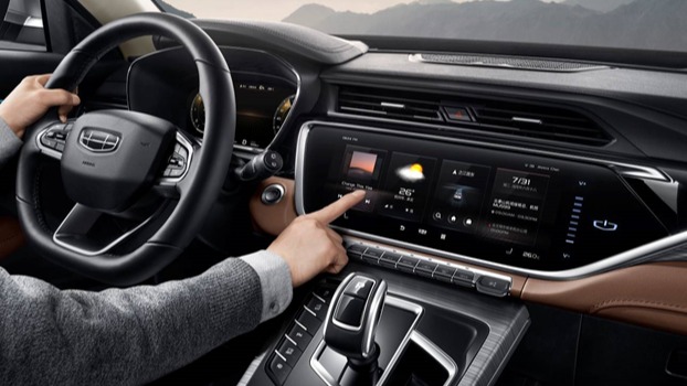 都喊智能汽车 道哥带你看看车机与手机差距有多大？