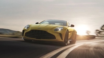 阿斯顿·马丁2023年亏损收窄，推迟推出首款纯电动汽车