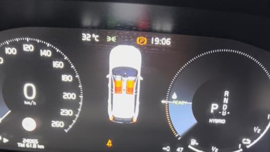 沃尔沃再召插混车型 故障原因似曾相识