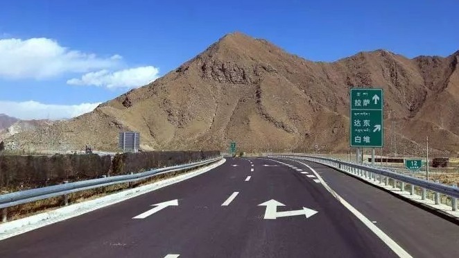 汽车时速120左右，一小时到底能跑多少公里呢？