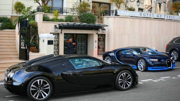 布加迪车主的烦恼，2500万的布加迪打不着火，网友：车多惹的