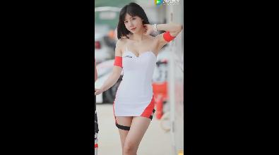 美女车模，你喜欢吗