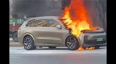 理想L9当街起火、上市后事故不断 500万以内最好家用SUV？