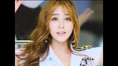 韩国时尚美女车模，柔顺长发披肩小姐姐