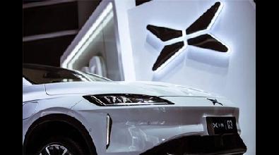 否认紧跟特斯拉降价 小鹏汽车“跟不起”？