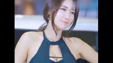 韩国美女车模柳多妍，迷人的小表情太让人心动不已了