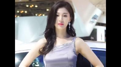 好有气质的车模！侧影真的超迷人！