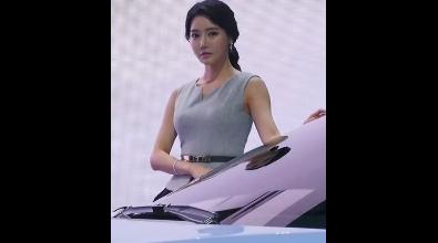 韩国漂亮美女车模小姐姐