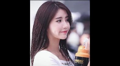 韩国颜值美女车模小姐姐