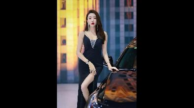 高贵大气的车模小姐姐