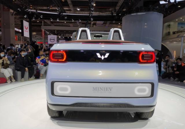 三大国产“稀有物种”亮相：敞篷车、全尺寸皮卡，还有量产超跑！