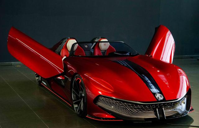 三大国产“稀有物种”亮相：敞篷车、全尺寸皮卡，还有量产超跑！