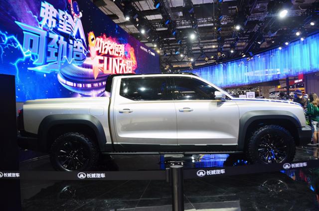 三大国产“稀有物种”亮相：敞篷车、全尺寸皮卡，还有量产超跑！