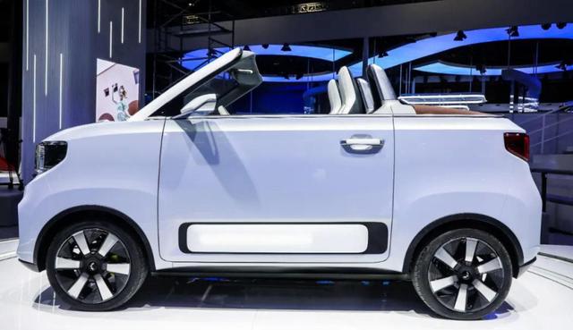 三大国产“稀有物种”亮相：敞篷车、全尺寸皮卡，还有量产超跑！