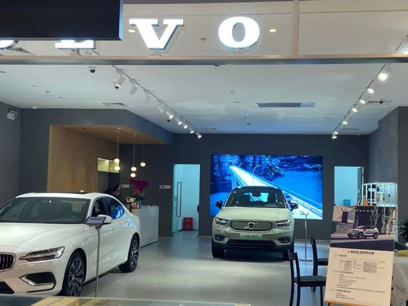 传统车企抢占商圈，开店容易，卖车难？