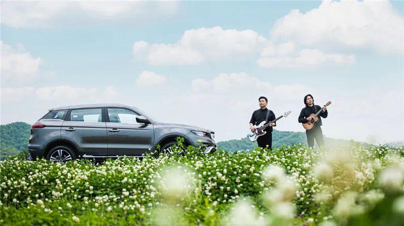 颜值更出众座舱更舒适 10.28万起2022款博越能助家族重