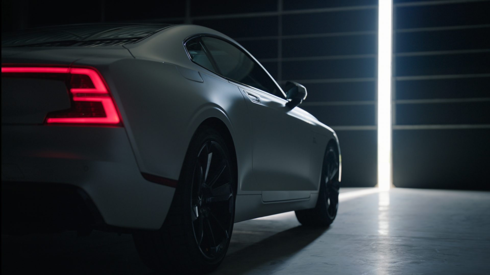 极星成功登陆纳斯达克  今年下半年将推首款SUV极星 3