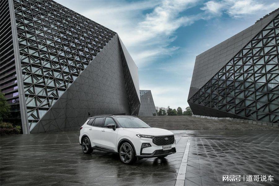 15.98万起售限量百台，还是中型SUV 领睿·极境版更好看了