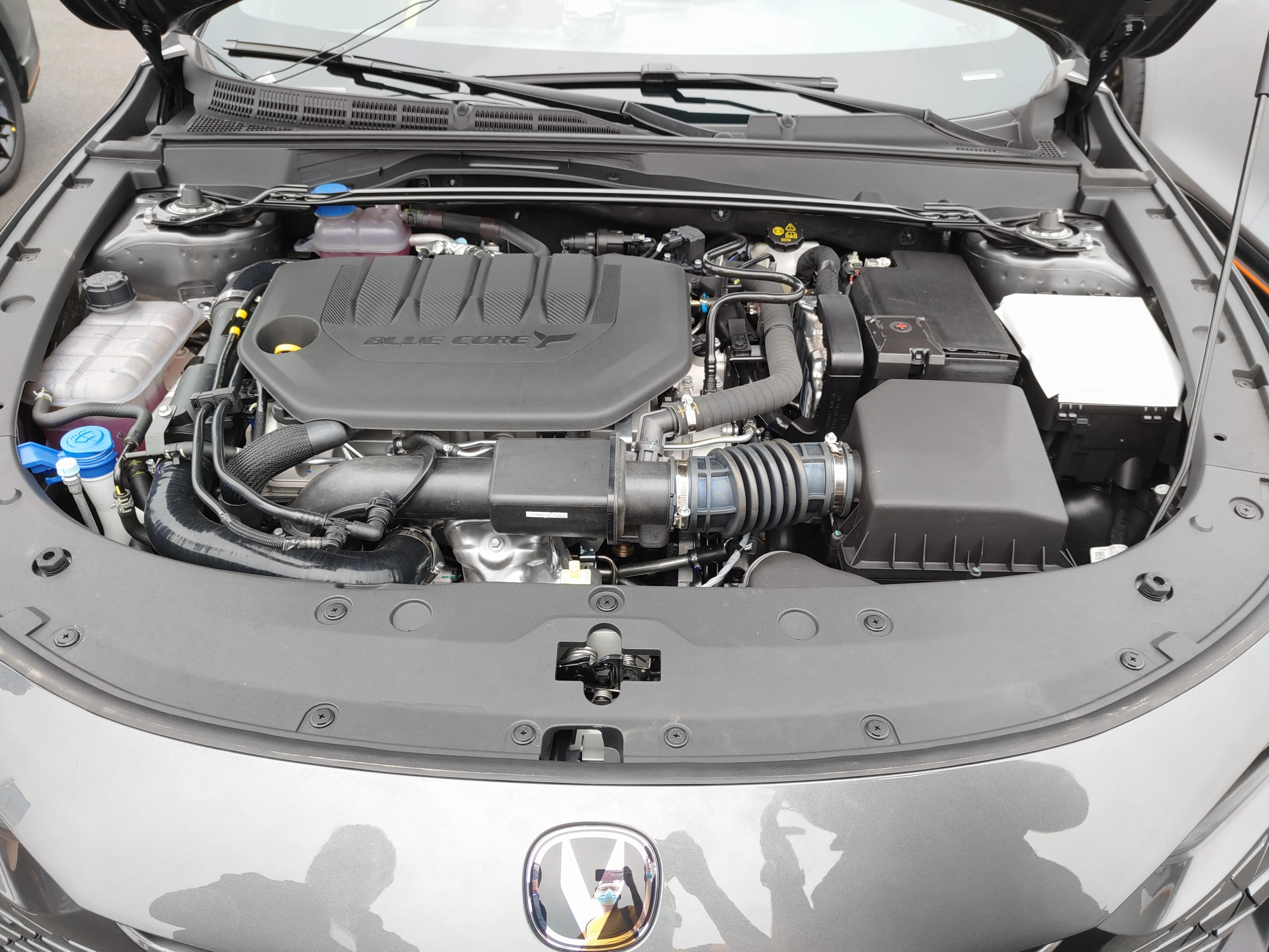 最便宜的2.0T轿车，除了吉利星瑞，还有什么可选？