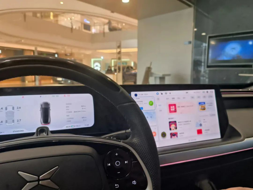 车企卖车，花式炫“技”