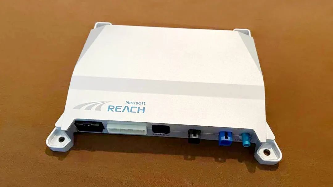 下一代域控重构汽车产业格局，“软件先行”模式欲率先破局？