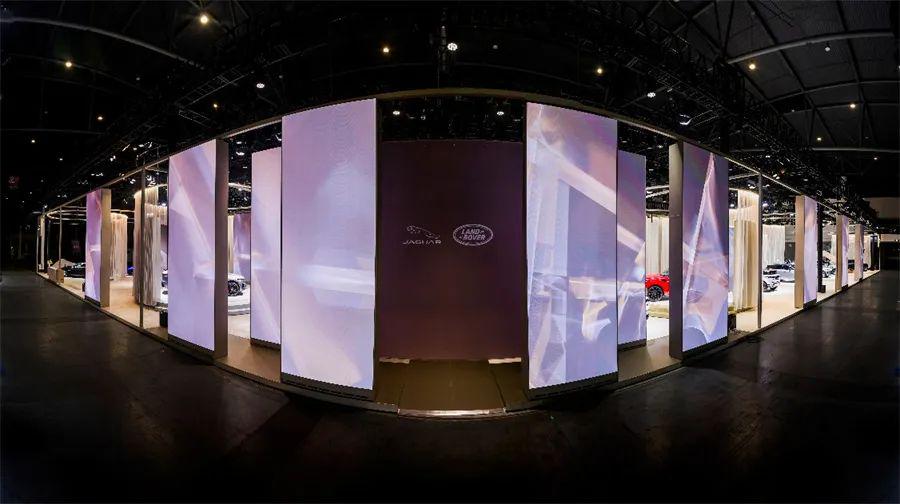 捷豹路虎携多款车型亮相 揽胜家族齐聚成都车展 