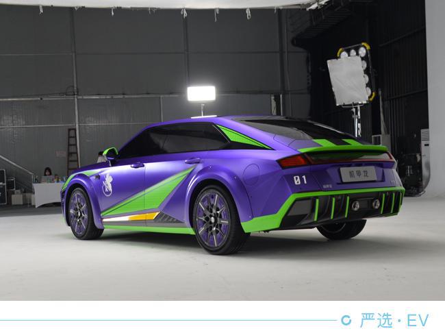 从游戏中走来 HiPhi Z与机甲龙促成机能电跑