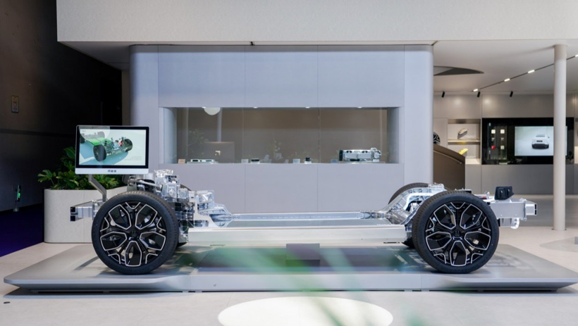 2022成都车展丨后浪厮杀高端局