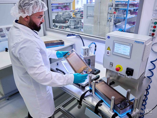 宝马燃料电池量产 iX5氢燃料电池车年底投放