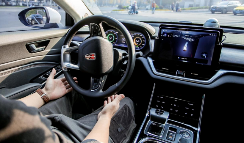 抢占“中国自动驾驶第一城”，上海设5000亿KPI