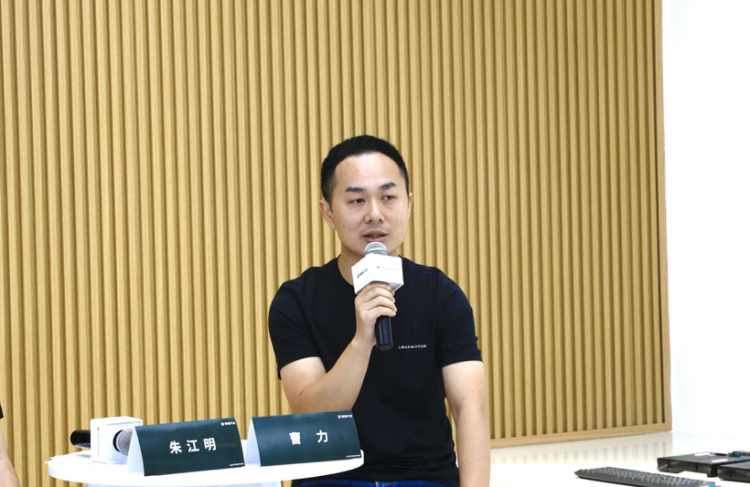 朱江明：20万价格区间，零跑C01没有竞争对手